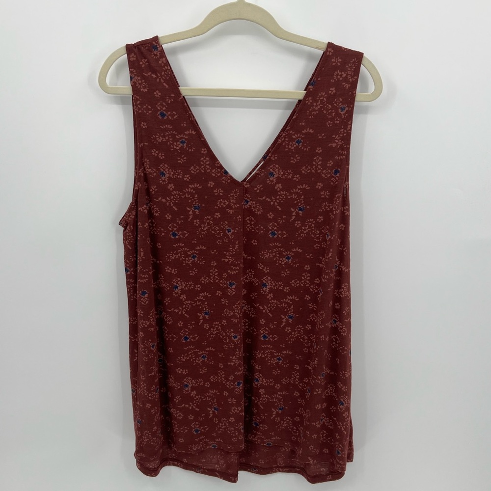 Old Navy v-neck tank